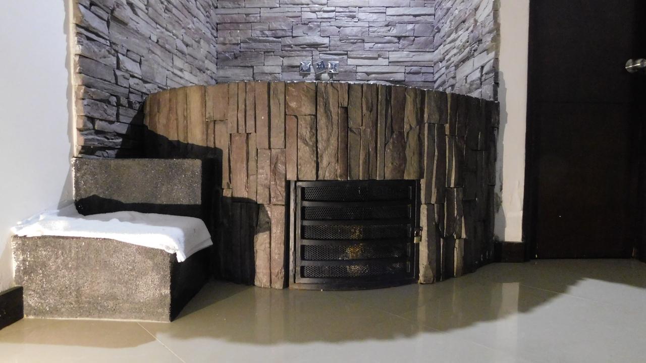 Hotel Kong Меделин Екстериор снимка
